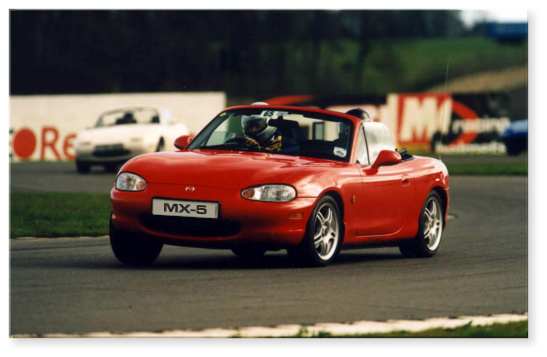 Goddards Chicane, Donington Park